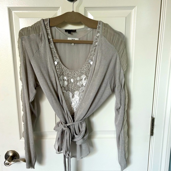 Beautifully detailed Noa Noa tank with Eva Kayan cropped wrap cardigan - Picture 1 of 5